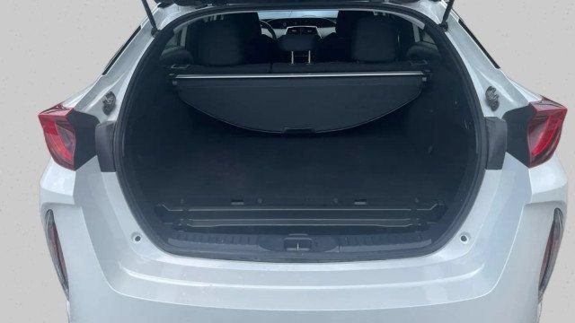 Used 2021 Toyota Prius Prime LE FWD image 18