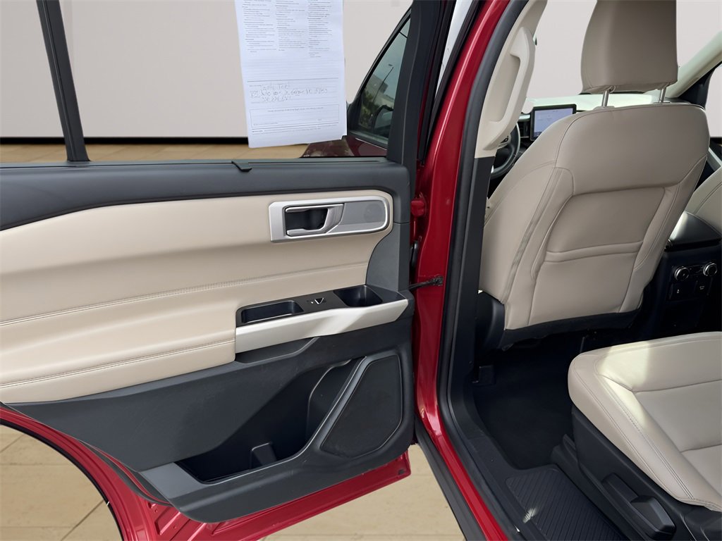 Used 2021 Ford Explorer Limited w/ Equipment Group 301A image 19
