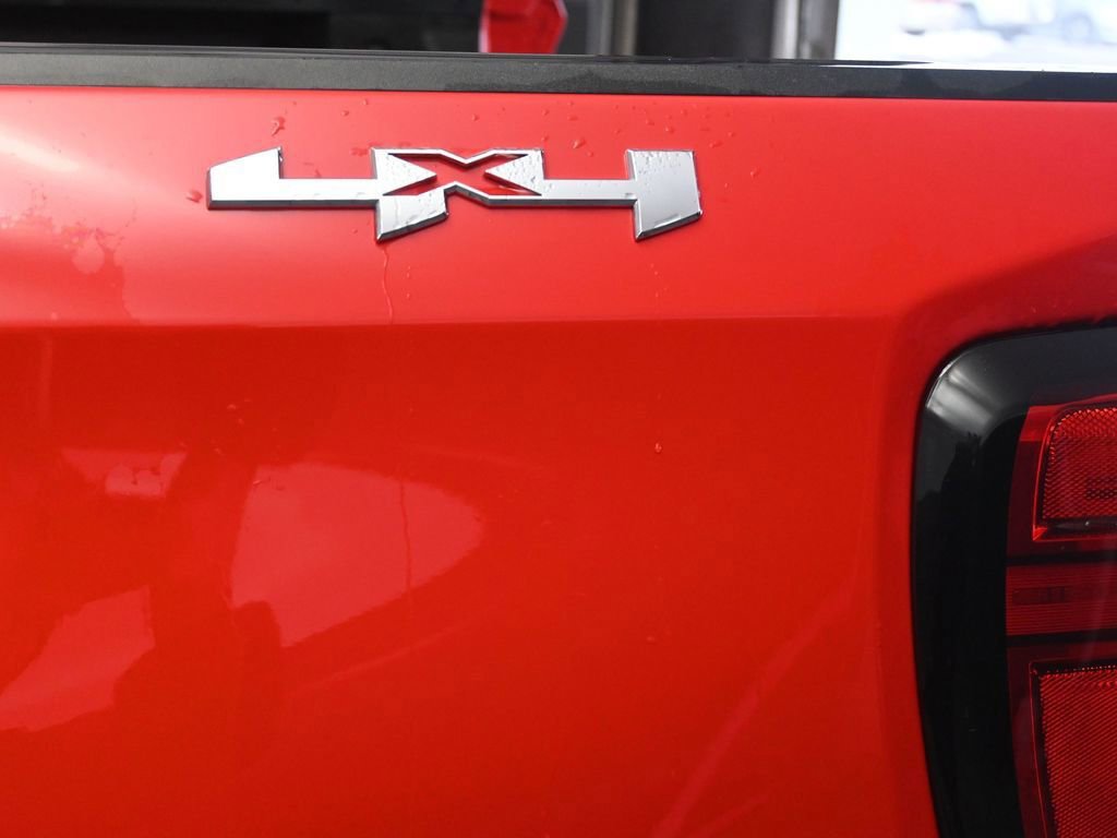 Used 2025 GMC Sierra 1500 Elevation w/ Elevation Premium Package image 20