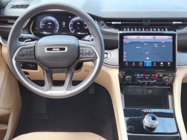 Certified 2023 Jeep Grand Cherokee Limited w/ Luxury Tech Group II RWD image 25