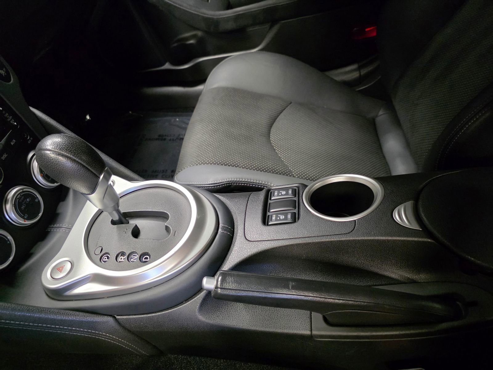 Used 2009 Nissan 370Z Touring w/ Sport Pkg RWD image 38