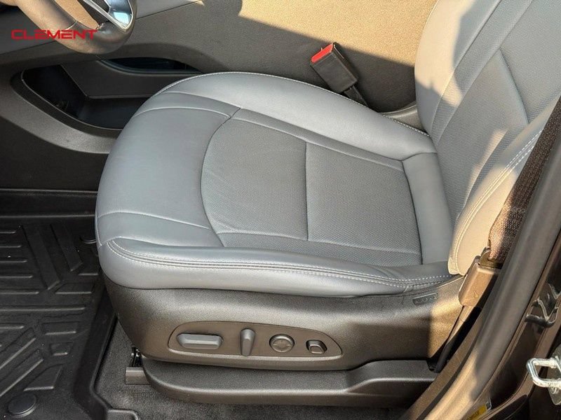 Used 2022 Buick Enclave Premium w/ Surround and Sites Package FWD image 22