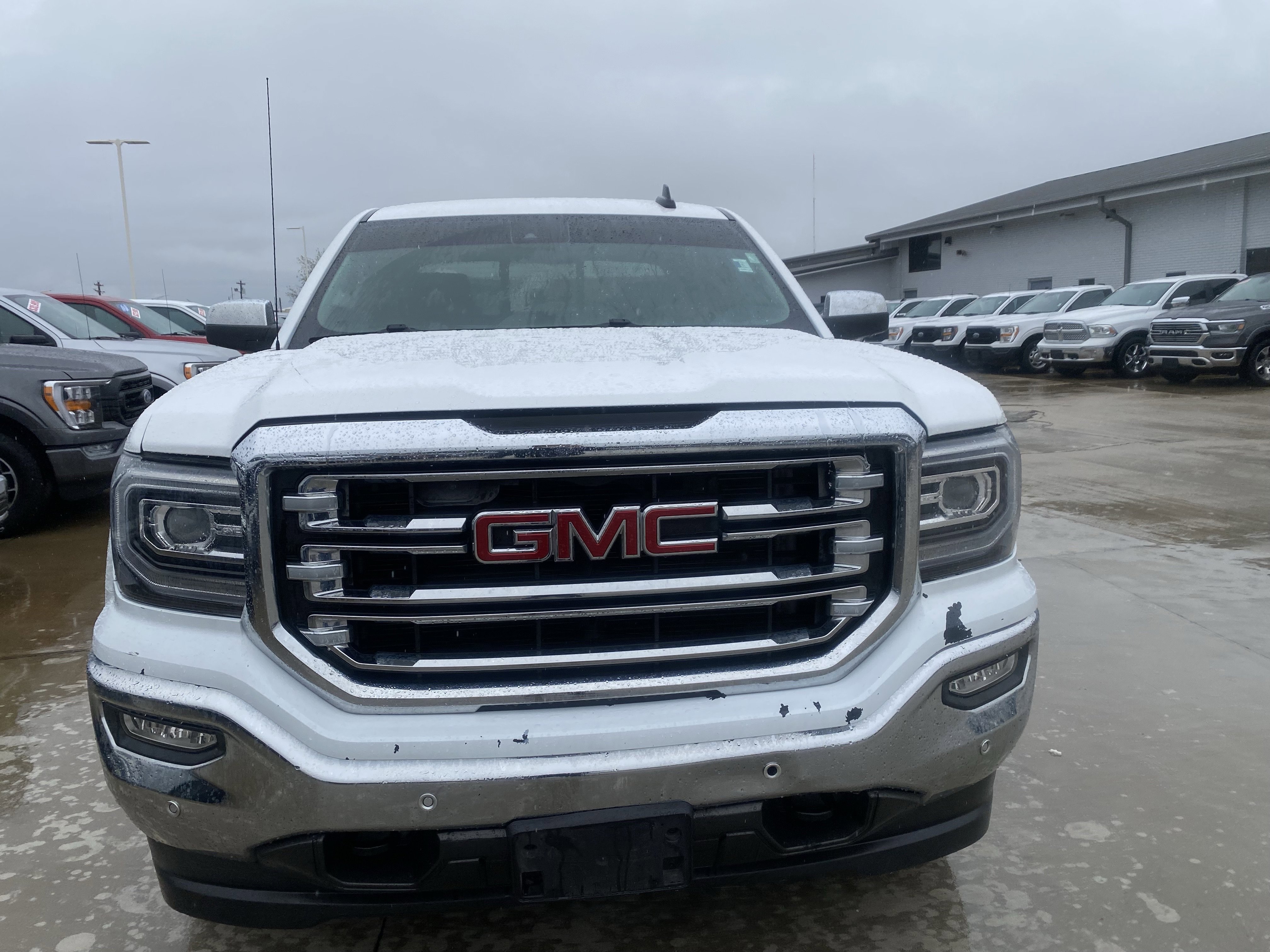 Used 2018 GMC Sierra 1500 SLT AWD/4WD image 13