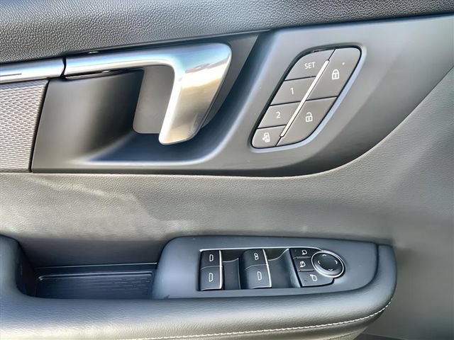 New 2026 Buick Enclave Sport Touring w/ Power Package FWD image 24
