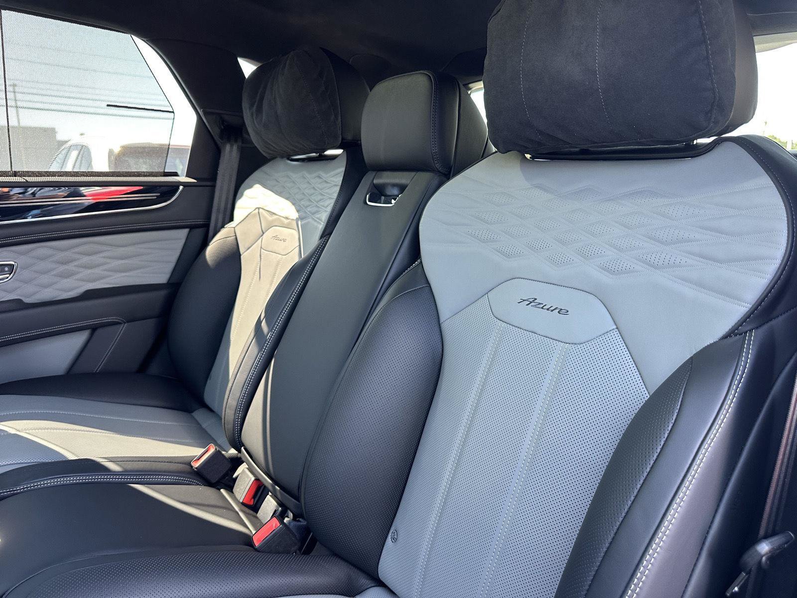 New 2027 Bentley Bentayga AWD/4WD image 29
