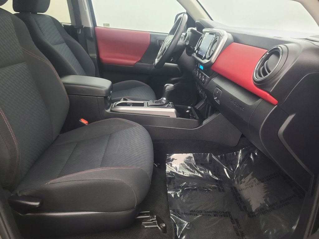 Used 2023 Toyota Tacoma SR5 AWD/4WD image 18