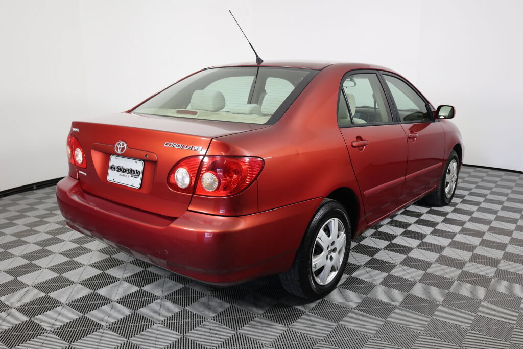 Used 2007 Toyota Corolla LE FWD image 2
