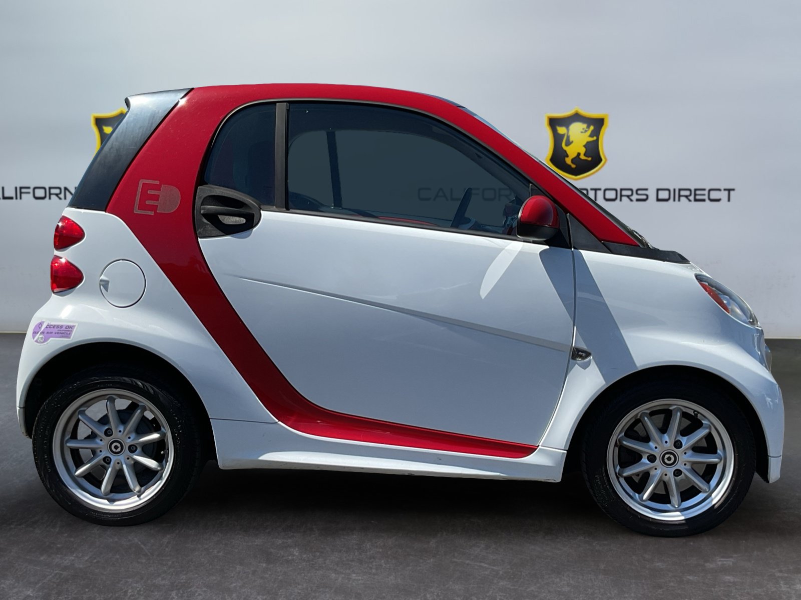 Used 2016 smart fortwo electric drive RWD image 4