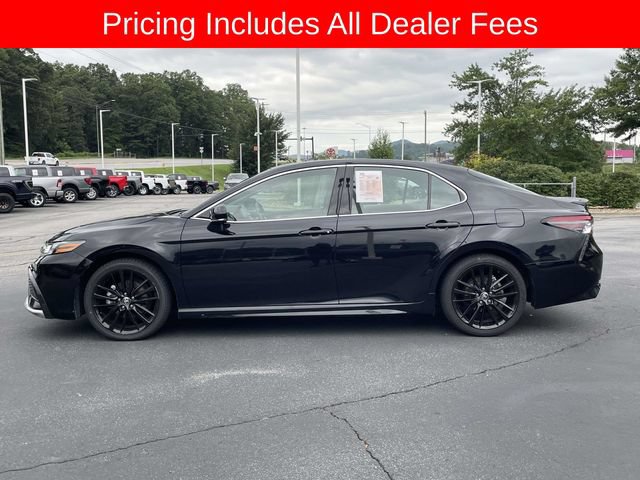Used 2024 Toyota Camry XSE FWD image 2