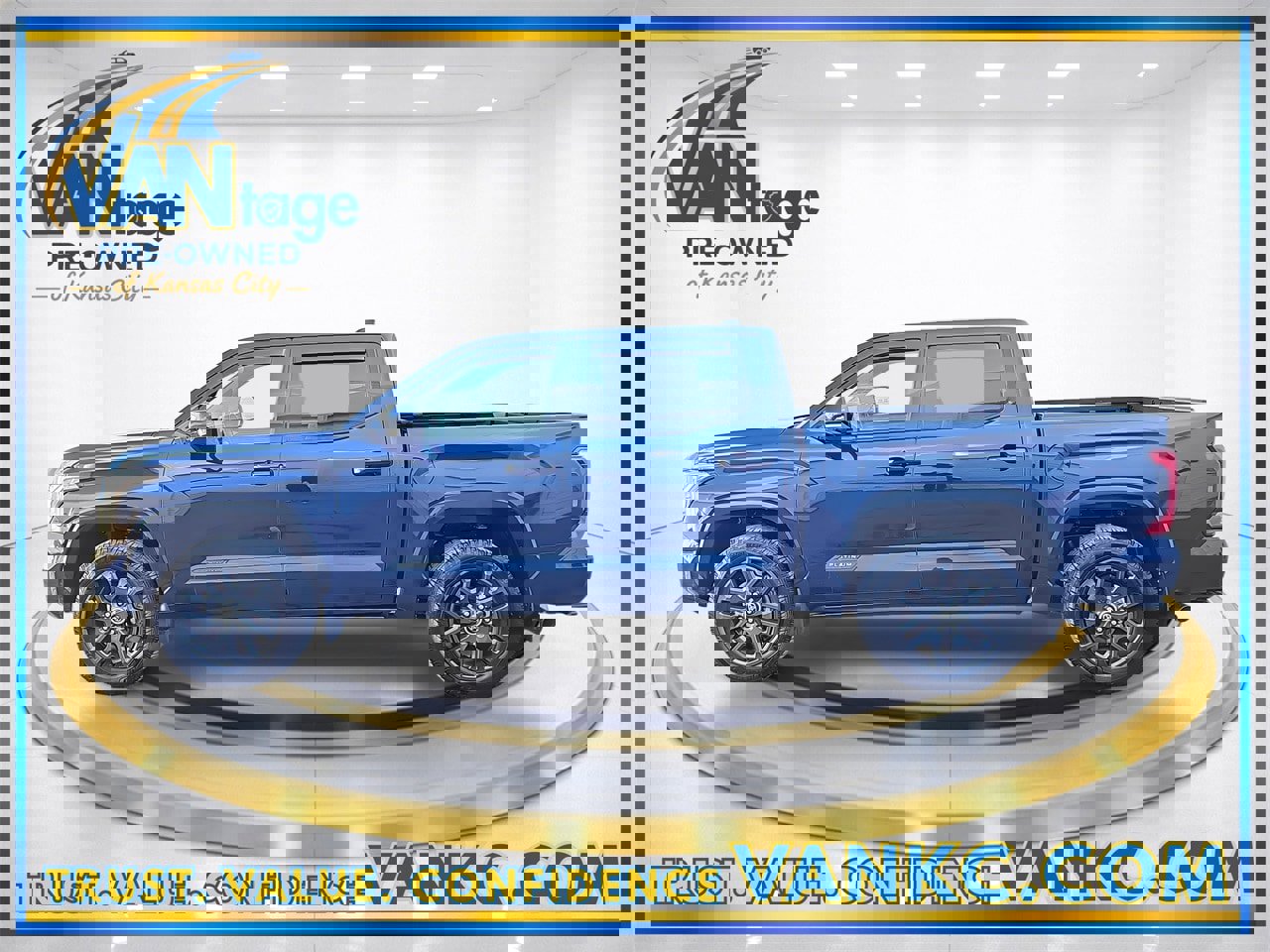 Used 2023 Toyota Tundra Platinum image 10