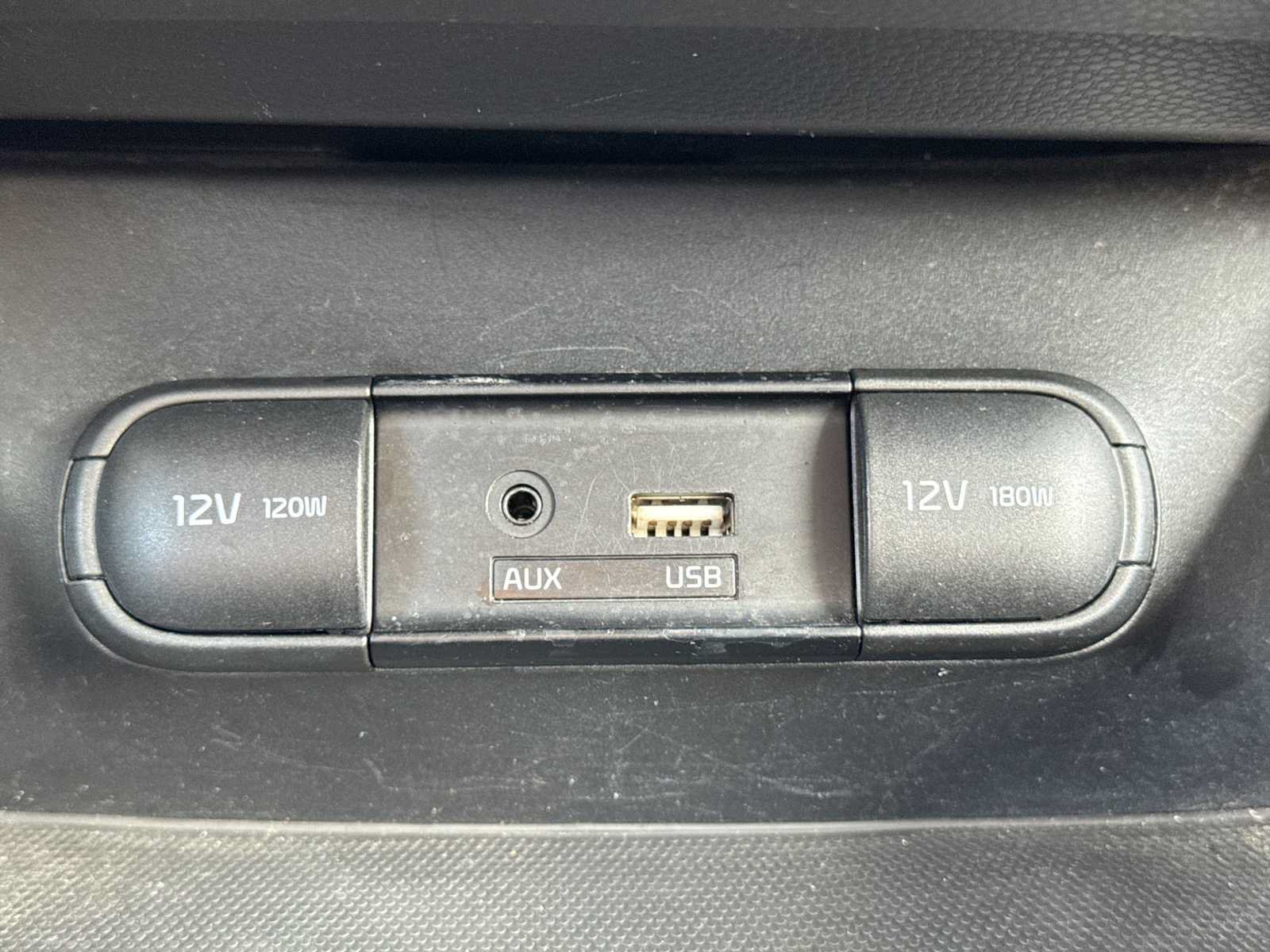 Used 2018 Kia Soul + FWD image 28