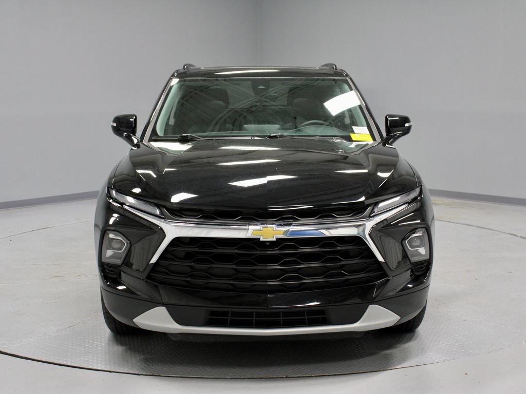 Used 2023 Chevrolet Blazer LT w/ Sound & Technology Package FWD image 5