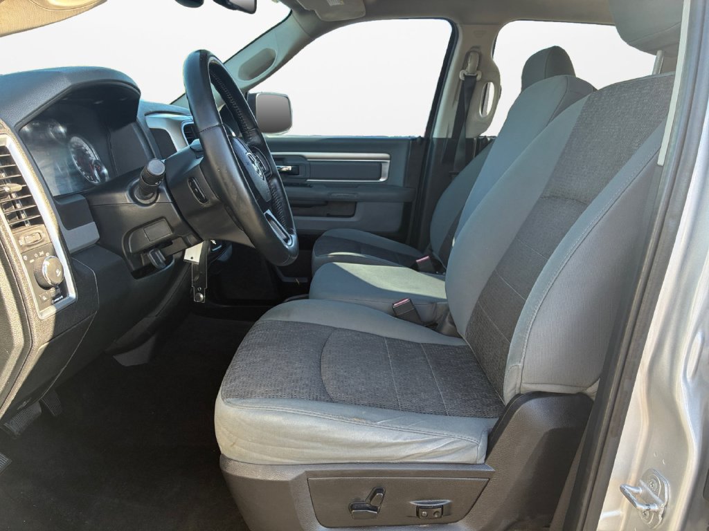 Used 2015 RAM 1500 Lone Star RWD image 18