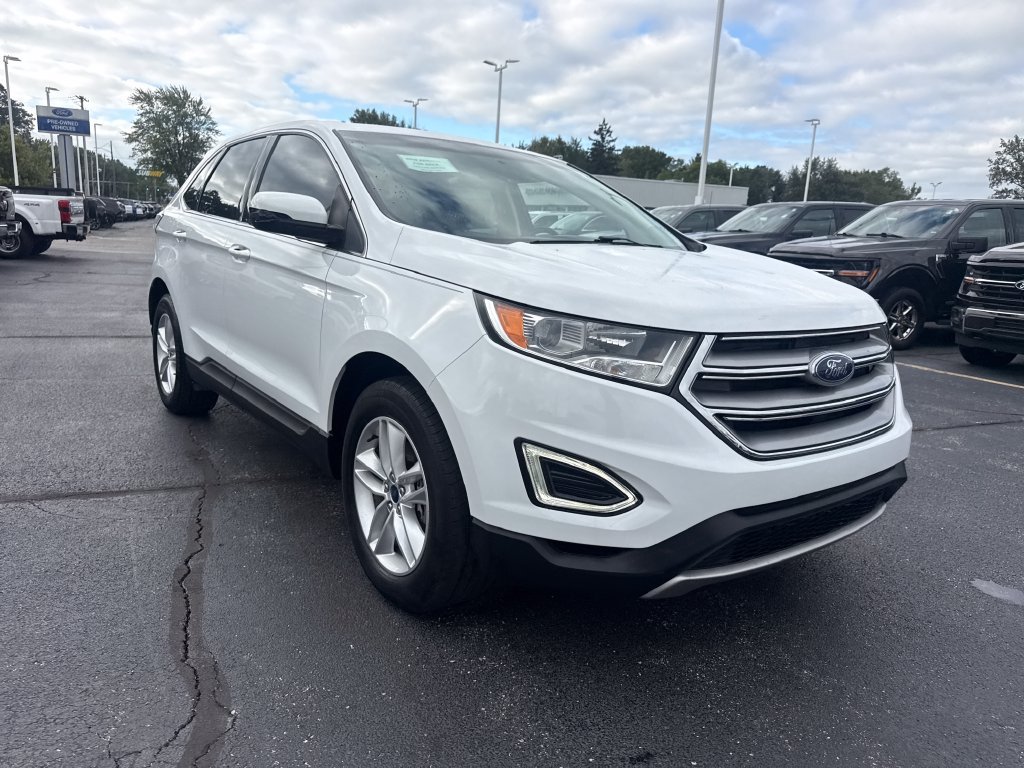 Used 2015 Ford Edge SEL FWD image 4