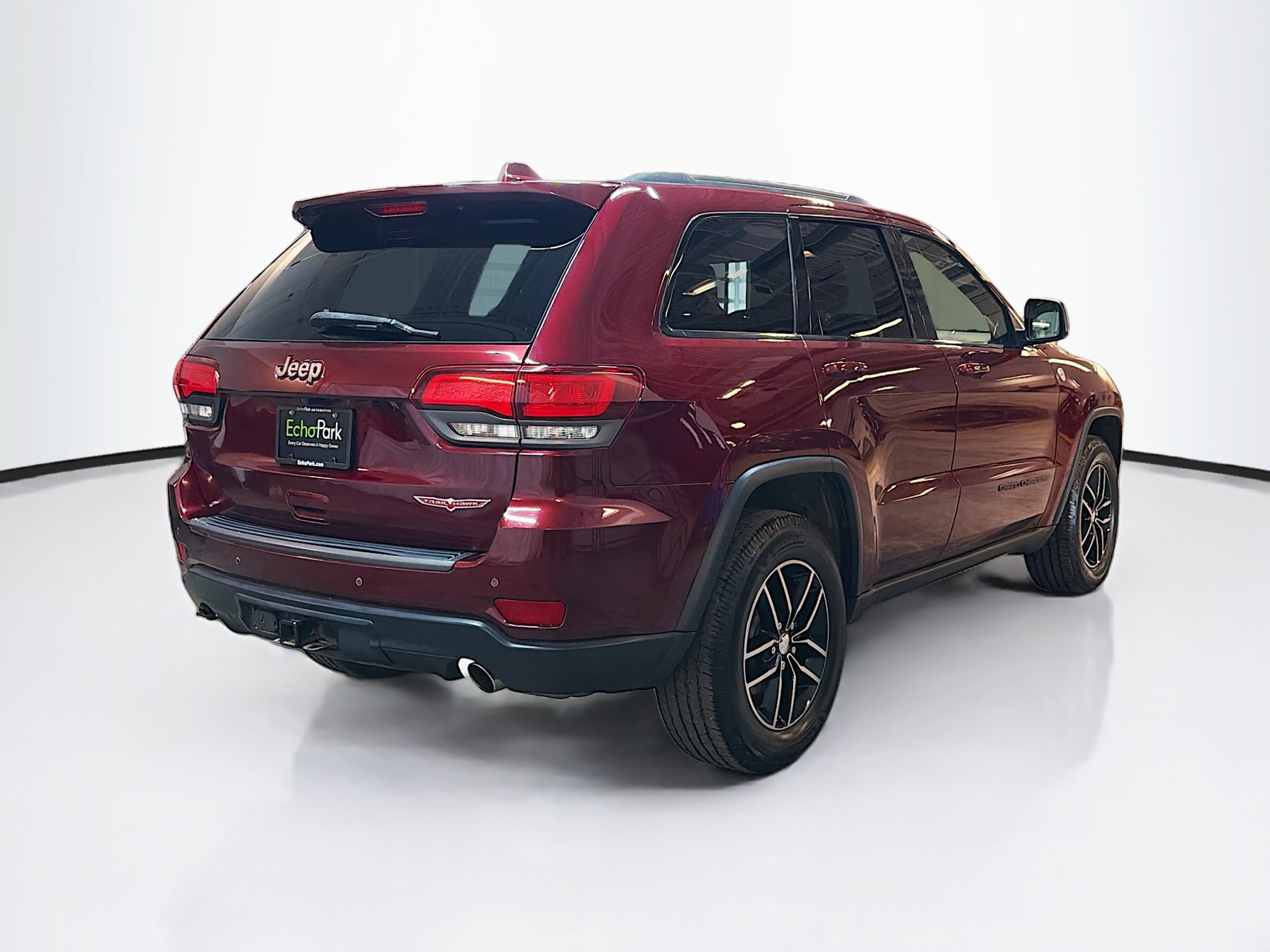 Used 2017 Jeep Grand Cherokee Trailhawk AWD/4WD image 9