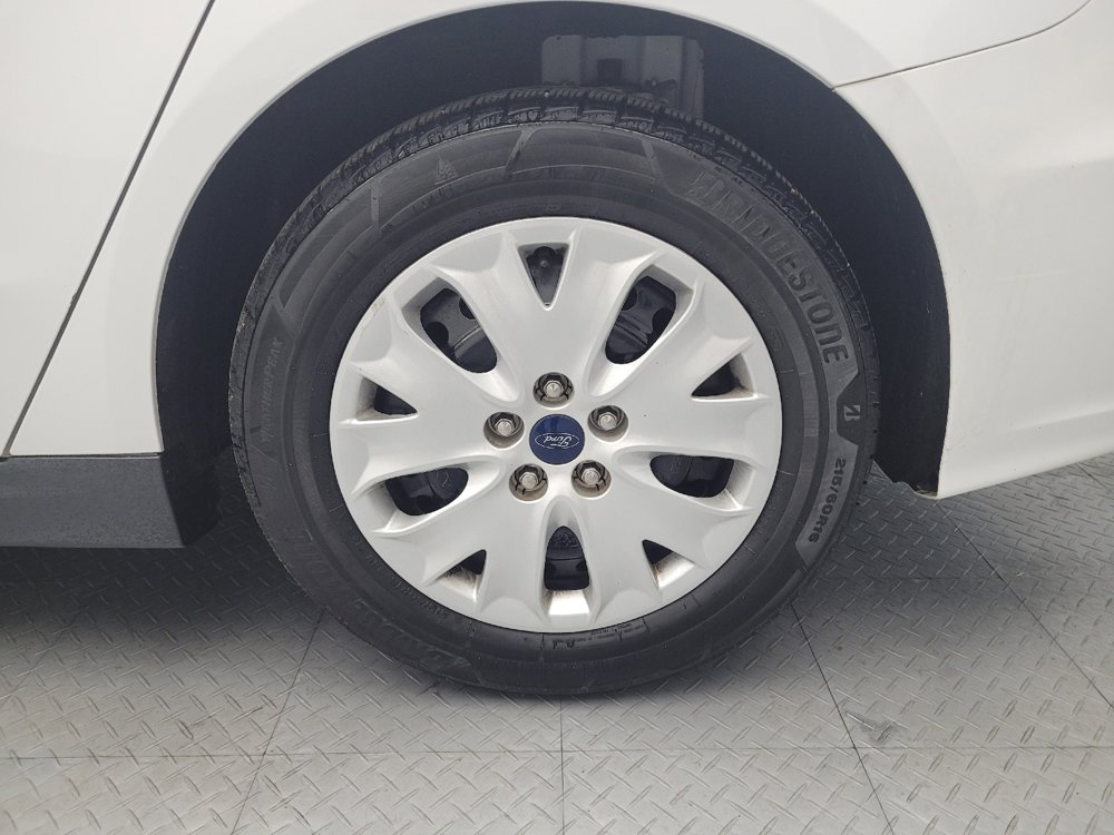 Used 2020 Ford Fusion S FWD image 31