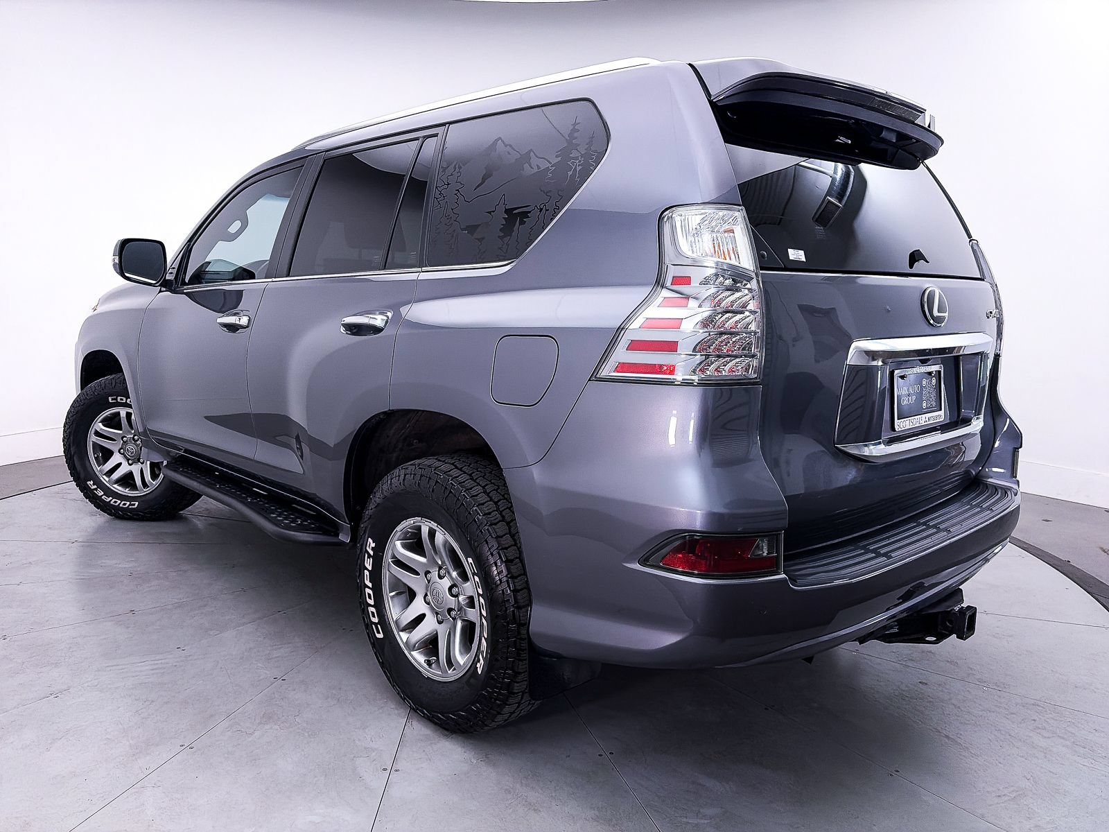 Used 2022 Lexus GX 460 Premium w/ Premium Package AWD/4WD image 3