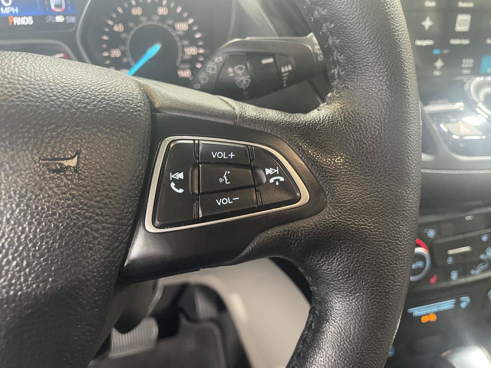 Used 2018 Ford Escape Titanium w/ Ford Safe & Smart Package AWD/4WD image 15