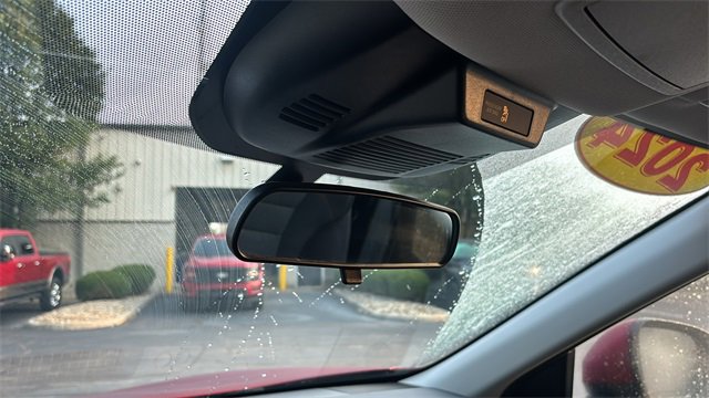 Used 2024 Nissan Rogue SV image 22