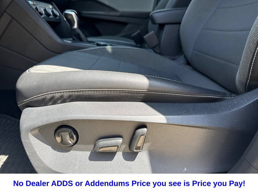 Used 2022 Volkswagen Taos SE w/ IQ.Drive SE Package AWD/4WD image 16