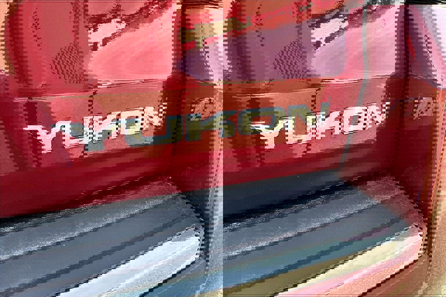 Used 2020 GMC Yukon Denali w/ Denali Premium Package image 26