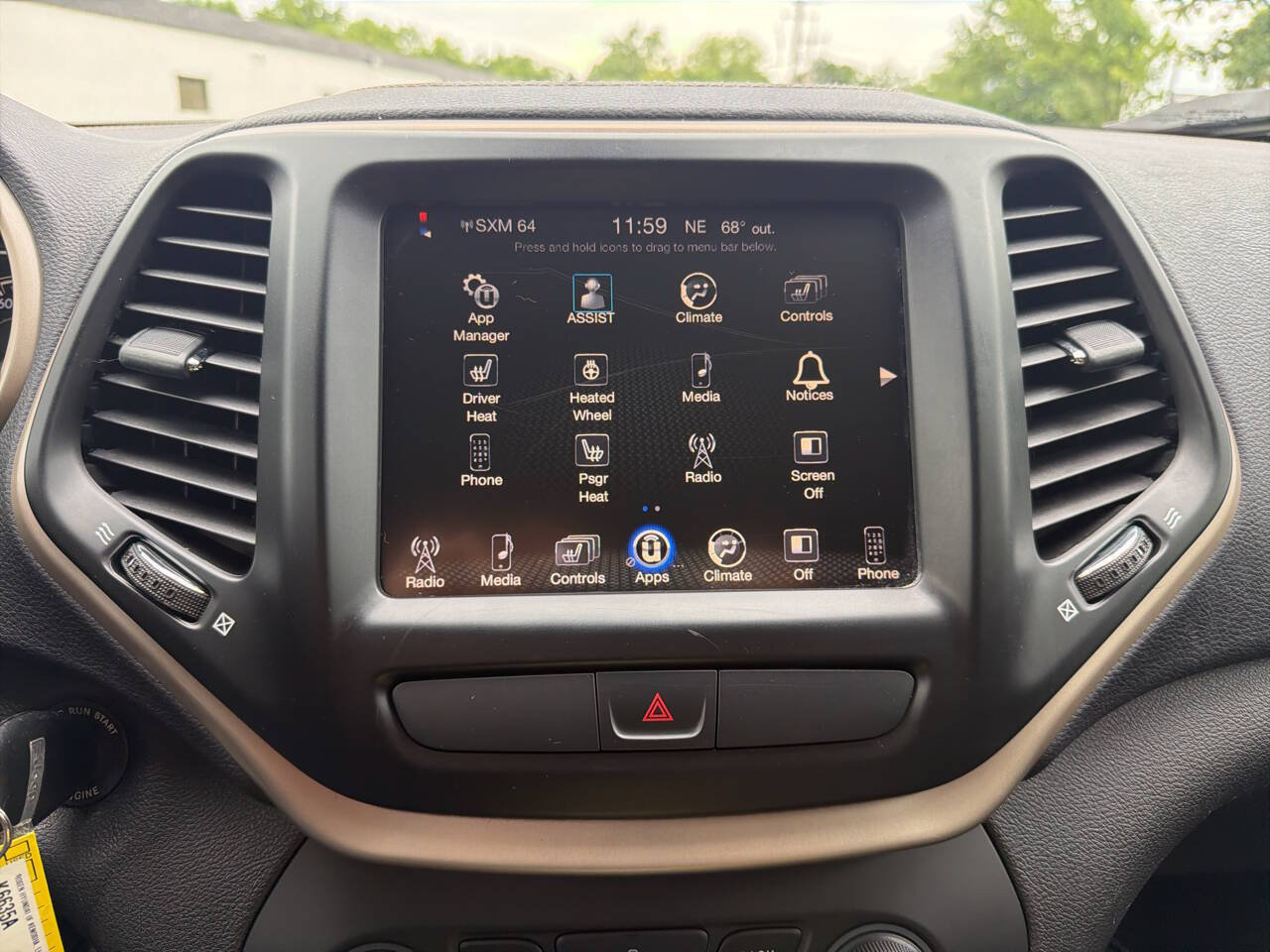 Used 2015 Jeep Cherokee Latitude w/ Cold Weather Group AWD/4WD image 15