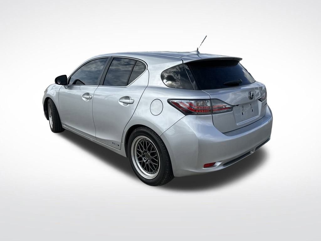 Used 2011 Lexus CT 200h Premium w/ Premium Audio Pkg image 8