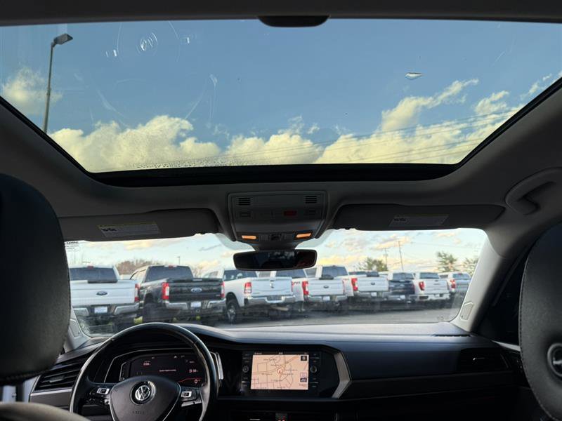 Used 2019 Volkswagen Jetta SEL Premium FWD image 25