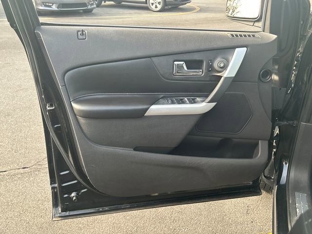 Used 2011 Ford Edge Limited w/ Driver Entry Pkg image 11