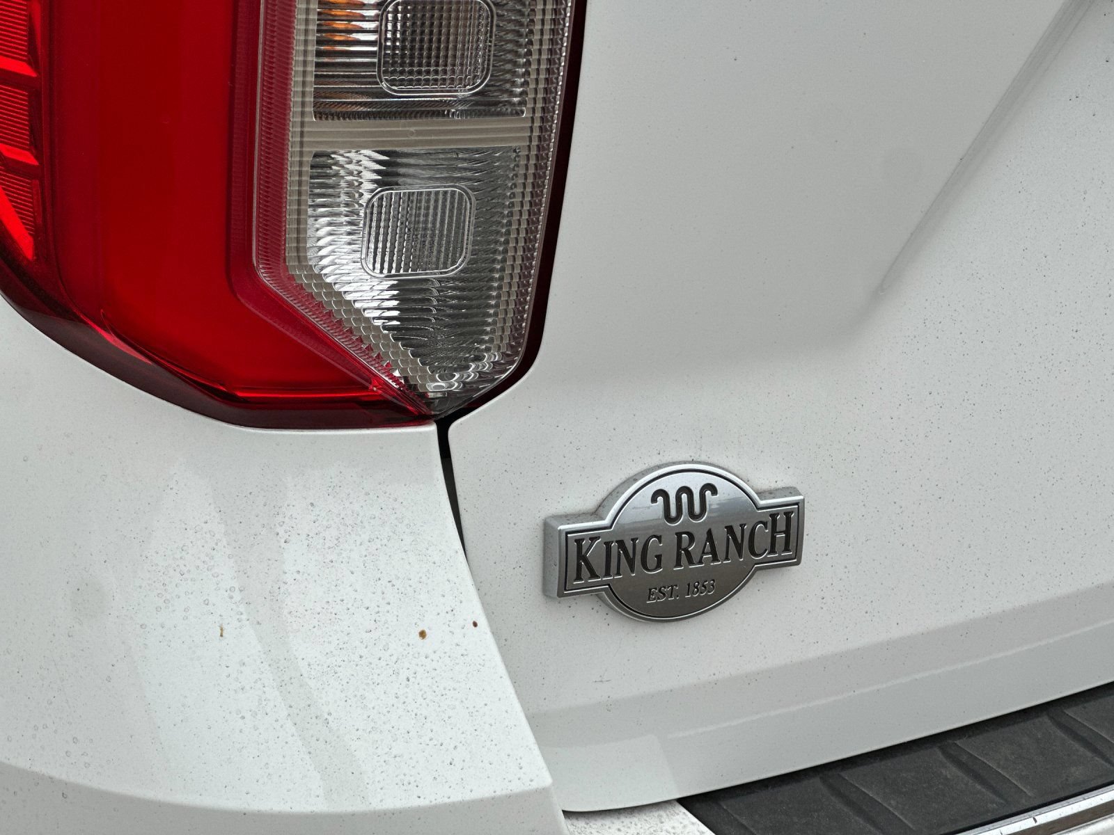 Used 2022 Ford Explorer King Ranch w/ Class IV Trailer Tow Package AWD/4WD image 28