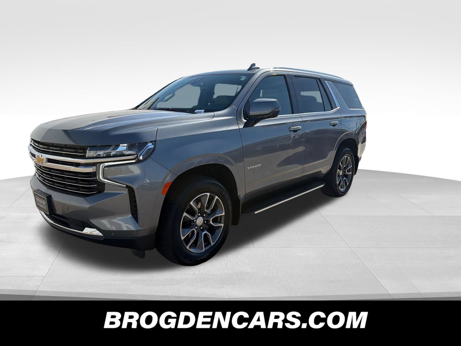 Used 2021 Chevrolet Tahoe LT w/ Luxury Package AWD/4WD image 4
