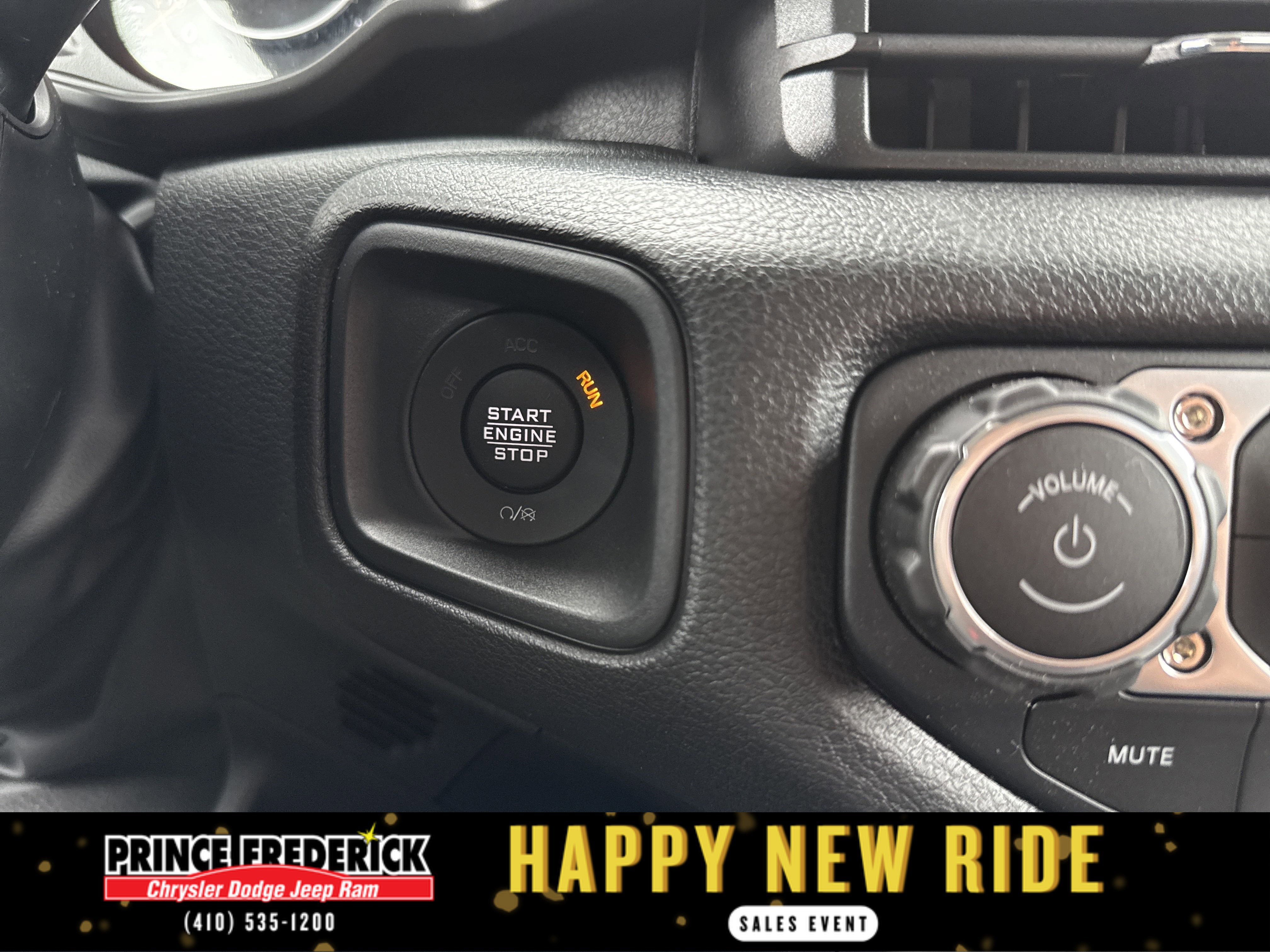 New 2025 Jeep Gladiator Sport image 21