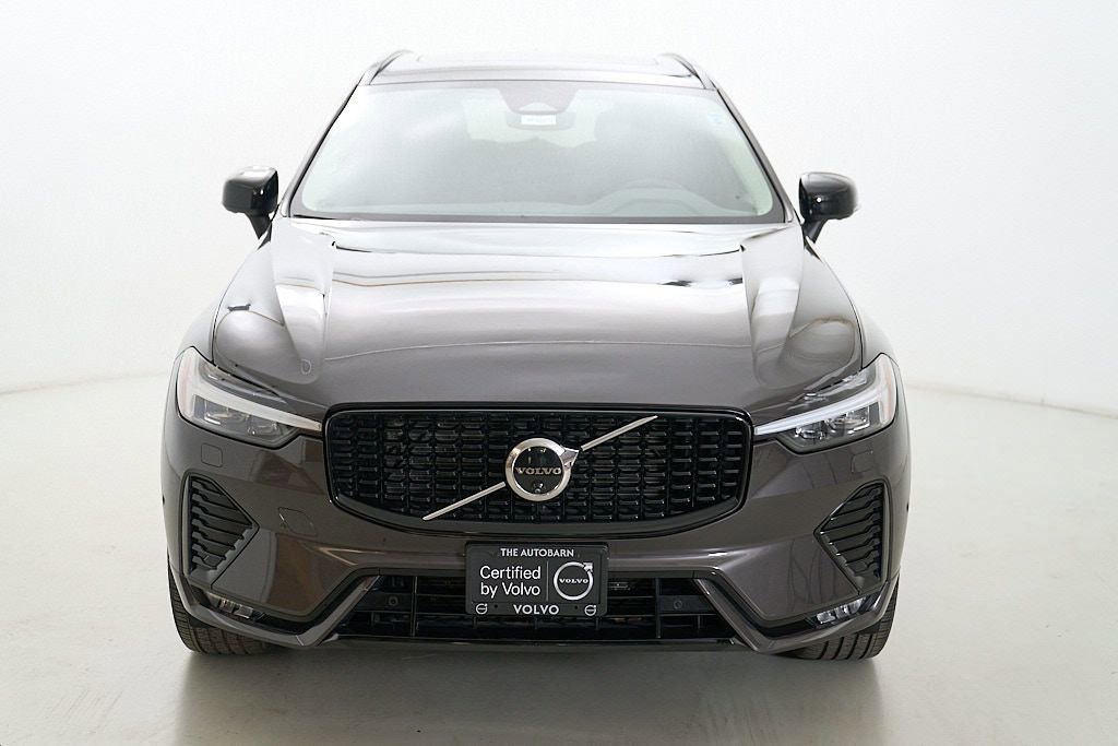 Certified 2025 Volvo XC60 B5 Plus AWD/4WD image 6