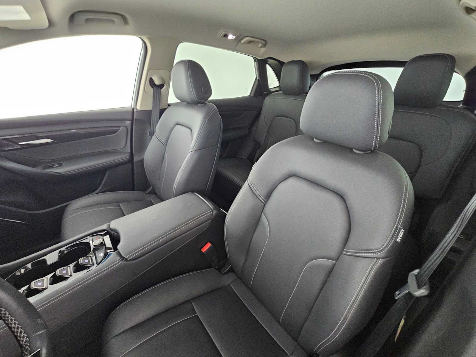 Used 2023 VinFast VF 8 Eco AWD/4WD image 21