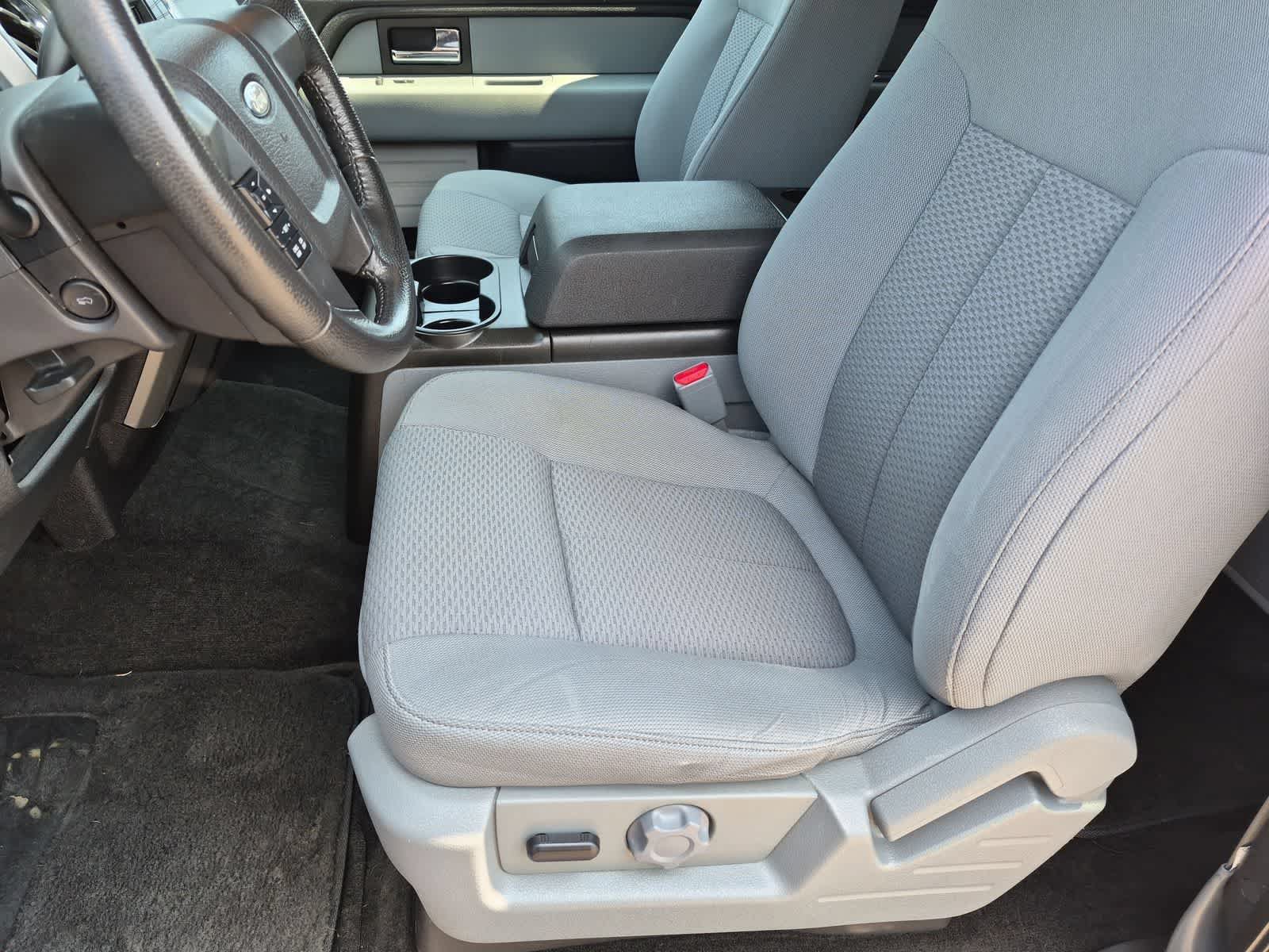 Used 2014 Ford F150 XLT w/ Equipment Group 302A Luxury AWD/4WD image 16