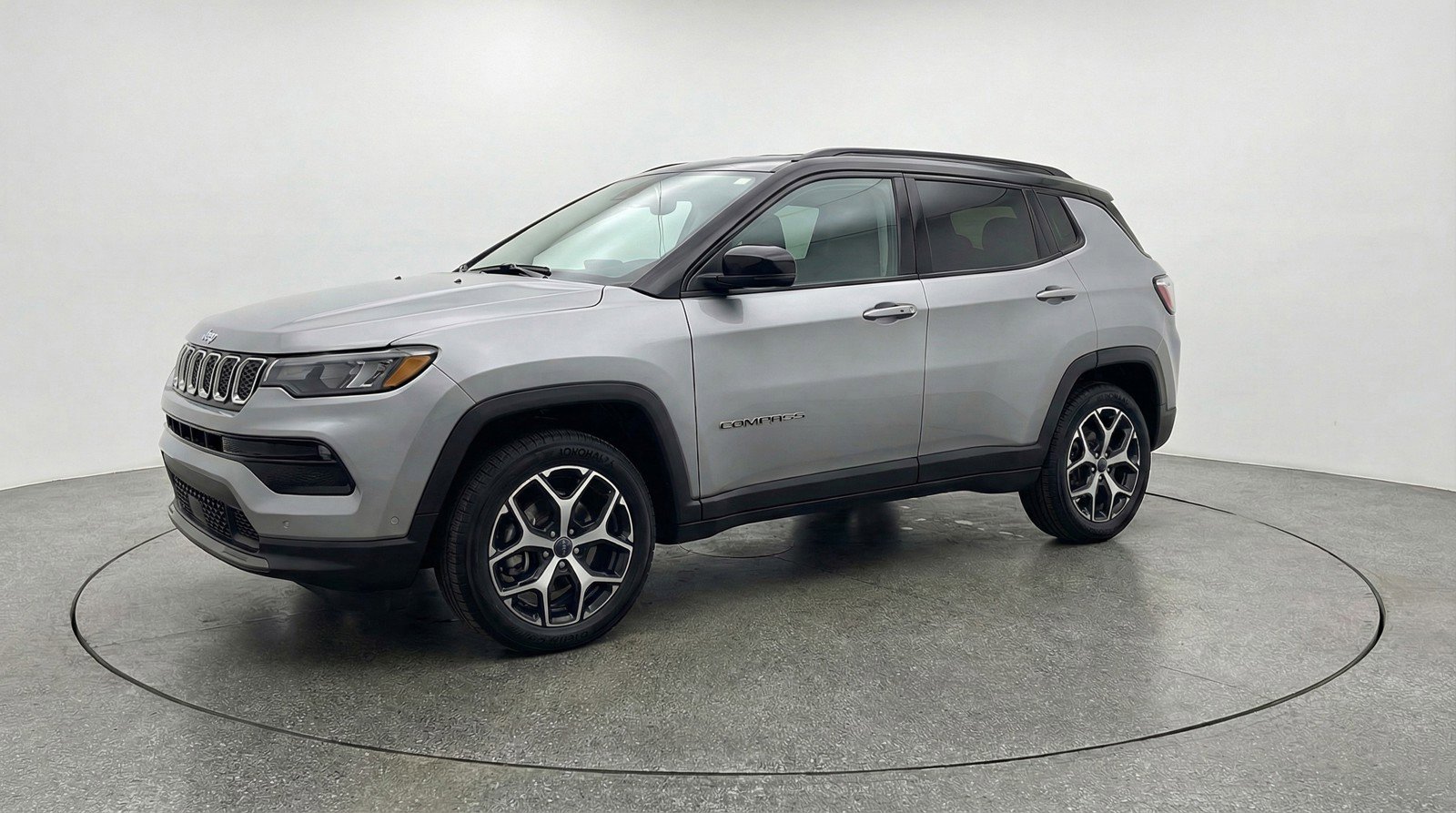 Used 2025 Jeep Compass Limited image 3
