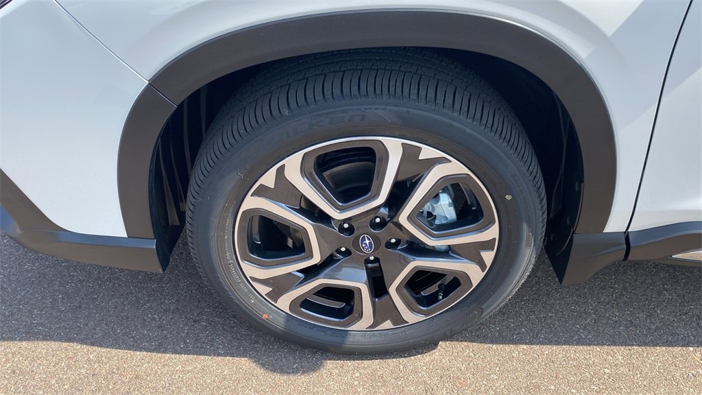 New 2025 Subaru Ascent Limited image 10