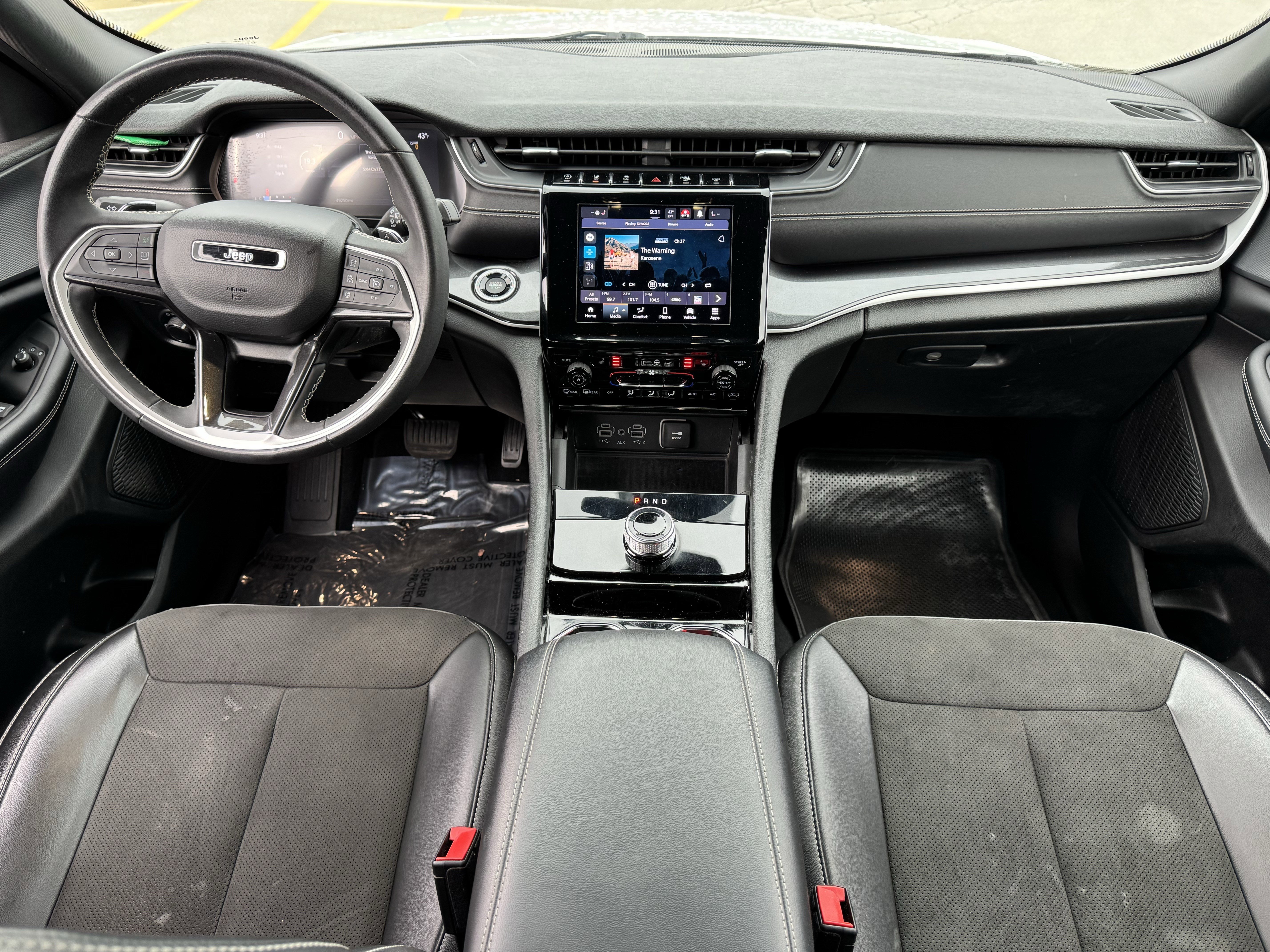 Used 2023 Jeep Grand Cherokee Altitude image 21