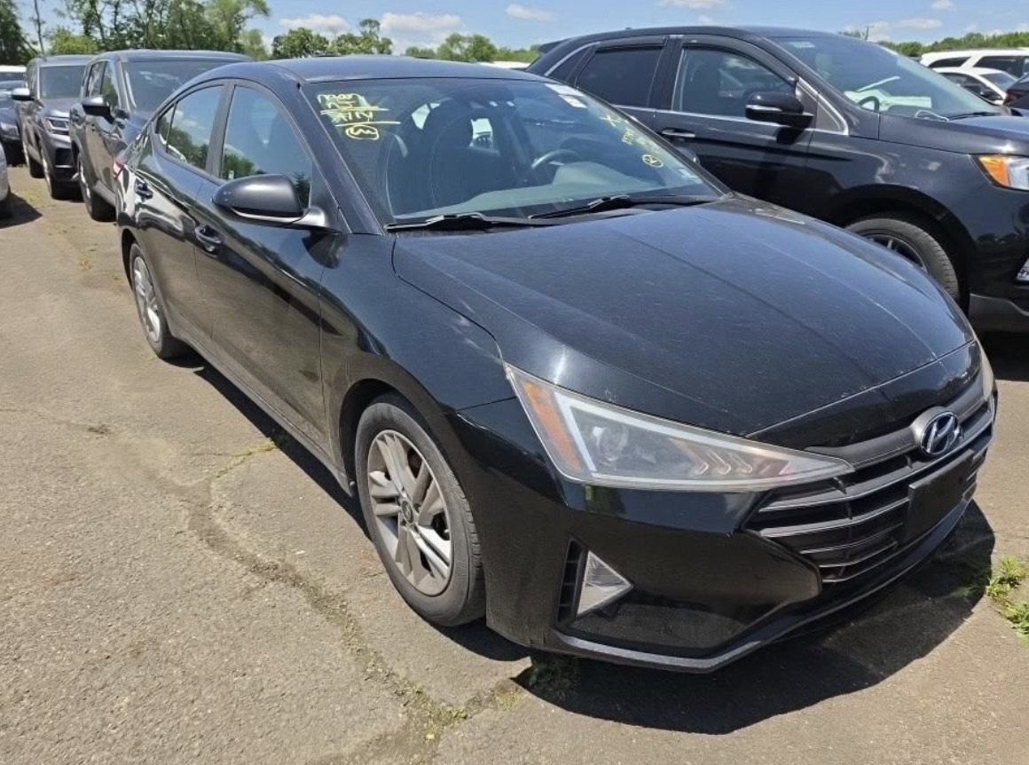 Used 2019 Hyundai Elantra SEL w/ Cargo Package FWD image 3