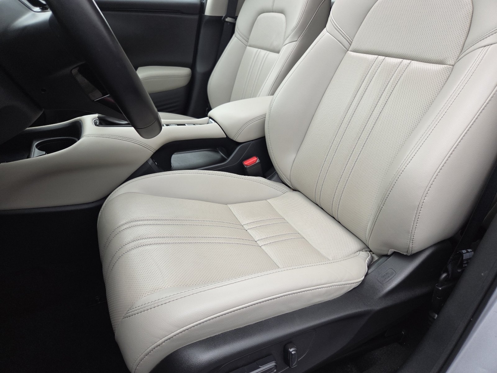 Used 2025 Honda HR-V EX-L image 28
