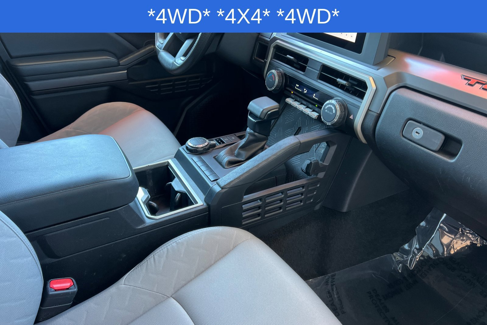 Certified 2024 Toyota Tacoma SR5 AWD/4WD image 18