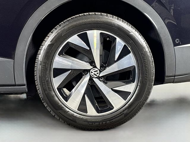 Used 2023 Volkswagen ID.4 Pro image 32