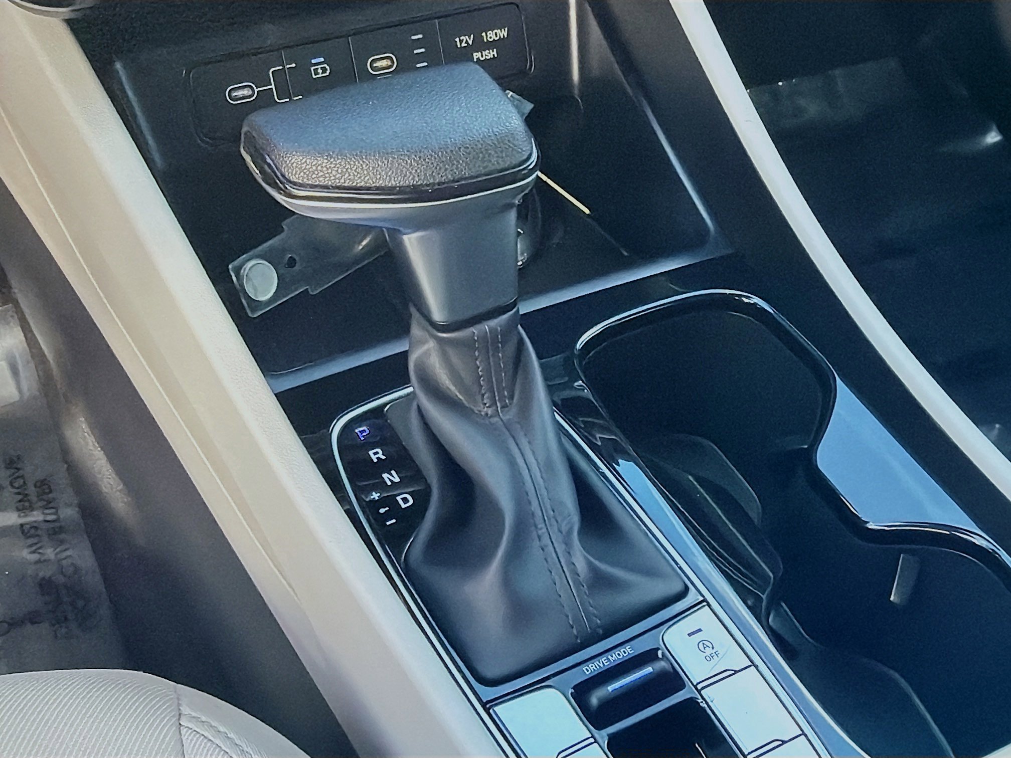 Used 2025 Hyundai Tucson SEL image 15