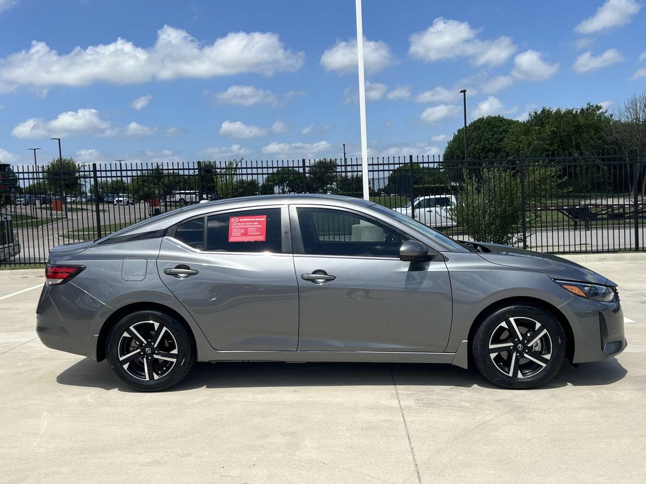 Certified 2024 Nissan Sentra SV FWD image 3