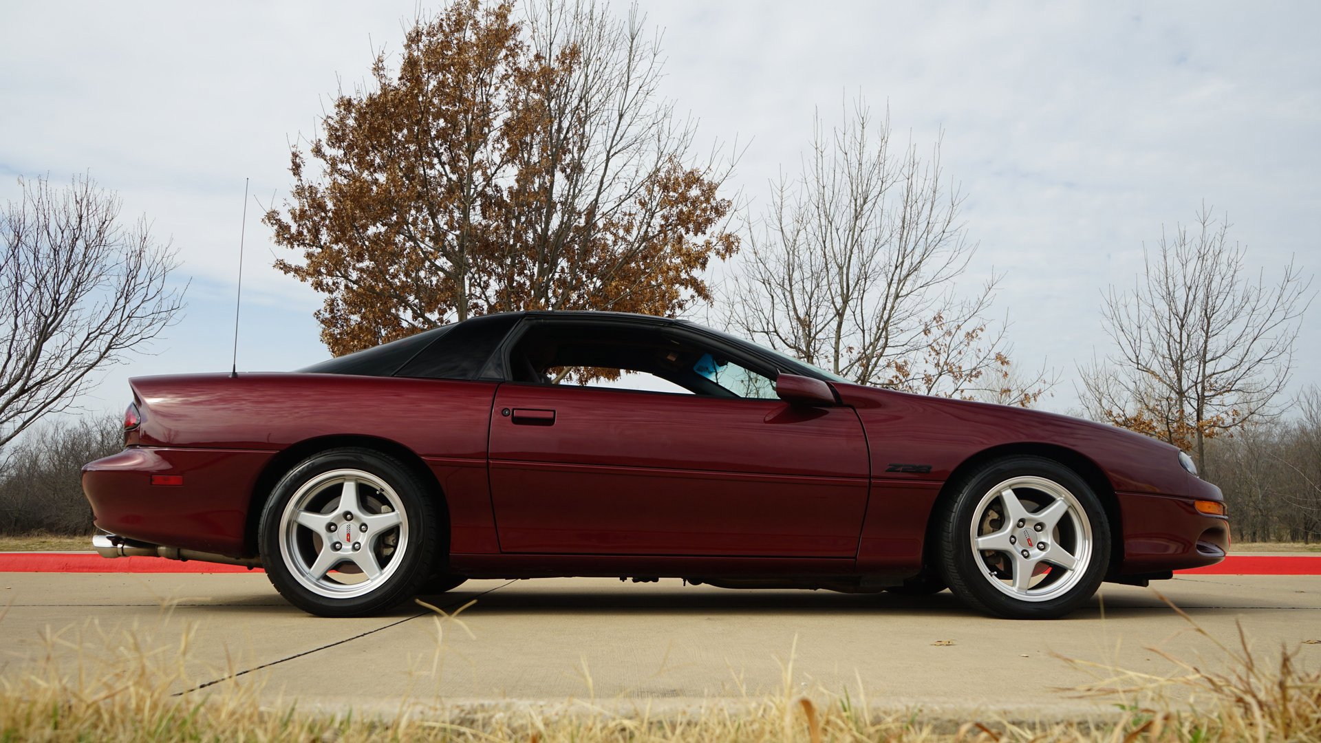 Used 2000 Chevrolet Camaro Z28 w/ Preferred Equipment Group 2 image 19