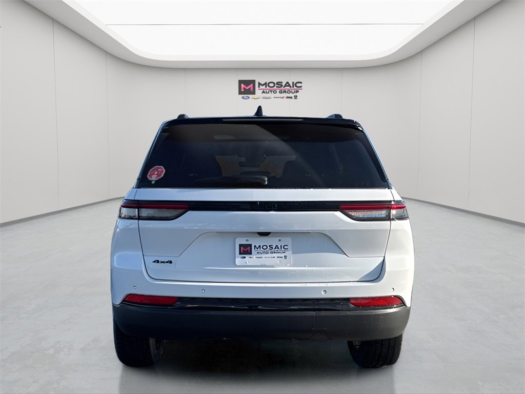 New 2025 Jeep Grand Cherokee Limited image 6