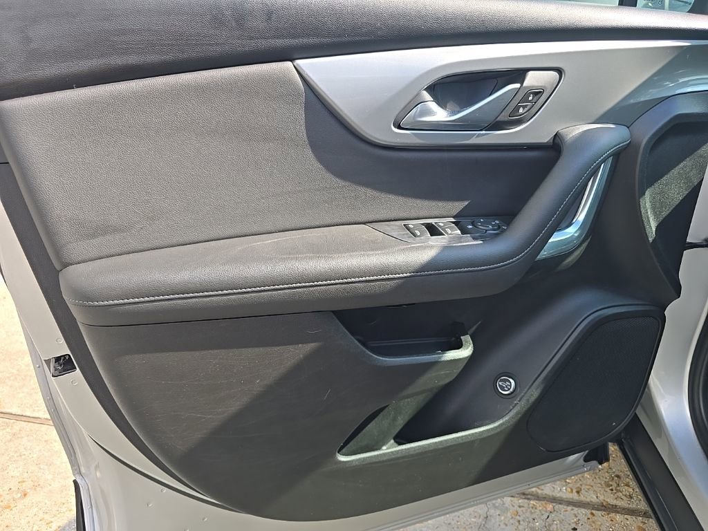 Used 2020 Chevrolet Blazer LT image 40