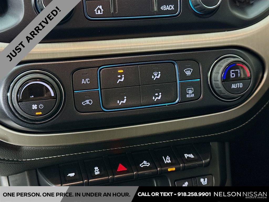 Used 2022 GMC Canyon Denali image 16