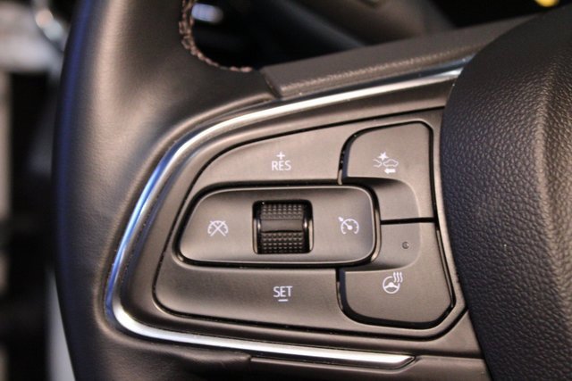 Used 2025 Buick Envista Sport Touring image 21