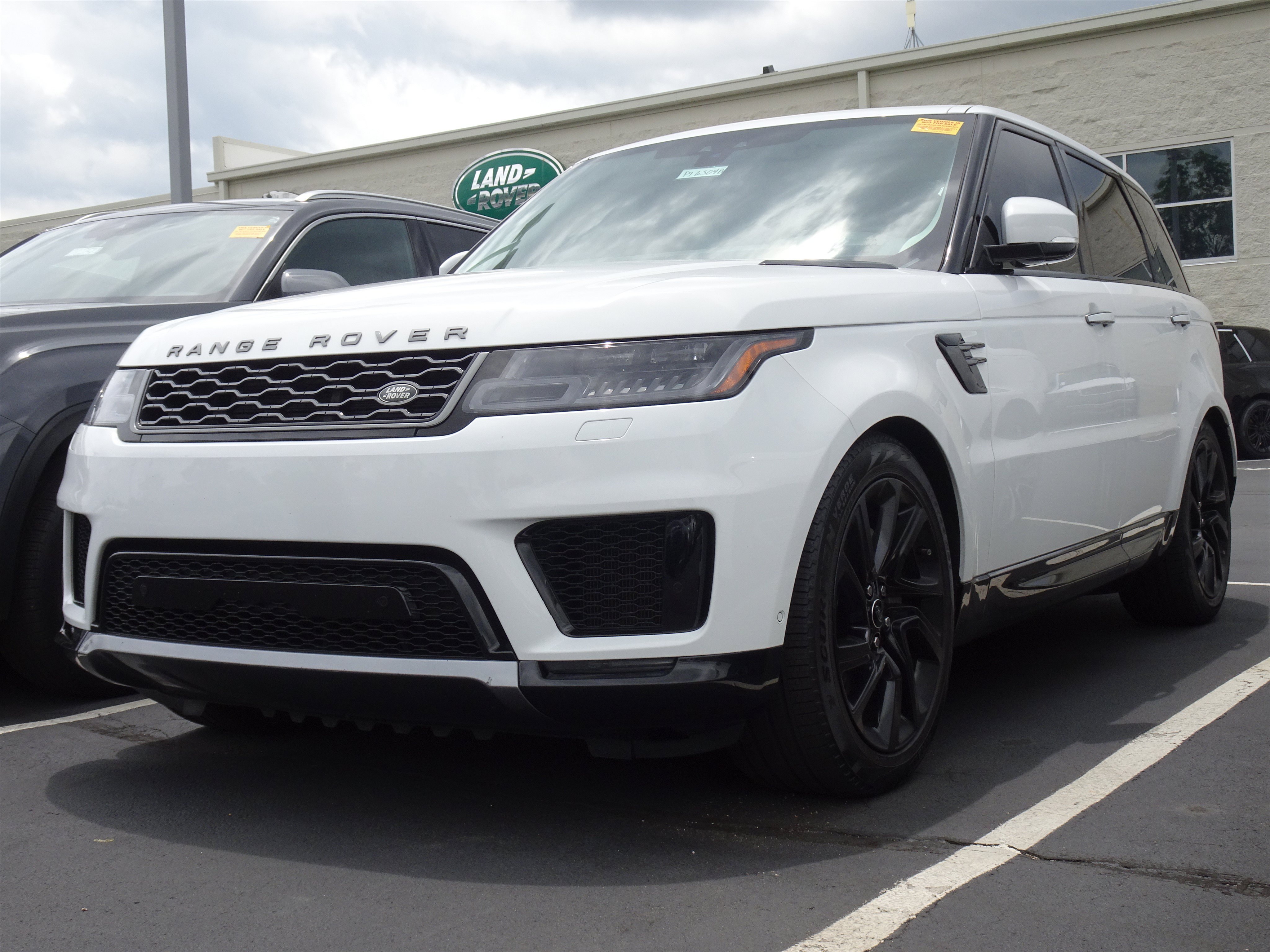 Certified 2022 Land Rover Range Rover Sport HSE Silver Edition AWD/4WD image 1